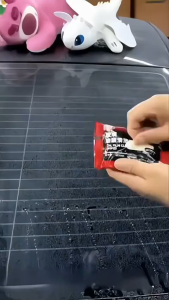 Tissue Pembersih Kaca Mobil Oil Film Minyak Waterspot Jamur Isi 10 Pcs Multifungsi