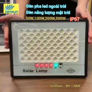 Đèn pha led ngoài trời Đèn năng lượng mặt trời 50W100W200W300W Vỏ Nhôm Bảo Hành 1 NĂM