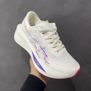 SONICBLAST 2025 รองเท้าวิ่งน้ำหนักเบาสำหรับทุกเพศ - คืนตัวดี ผ้าตาข่ายระบายอากาศ ใช้งานประจำวัน​