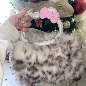 Adorable 2024 Autumn Winter Vintage Style KT Leopard Print Fur Handbag Kitty Handle Cute Lady Bag Handbag Polyester Strap