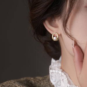 Pianist | Geometric Square Red Pearl Earrings S925 Silver