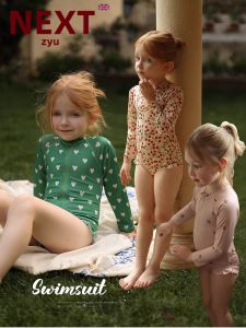 NEXT ZYU อย่างเป็นทางการของแท้ชุดว่ายน้ําเด็กแขนยาวแห้งเร็ว A Class เด็กแฟชั่นฤดูร้อนชุดว่ายน้ําร่างกายที่เชื่อมต่อ