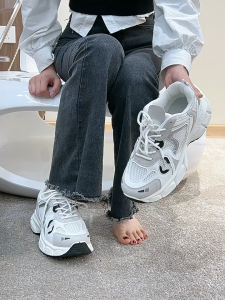 2025 Korean version women sapatos teenage girls white sports running rubber original tennis shoes