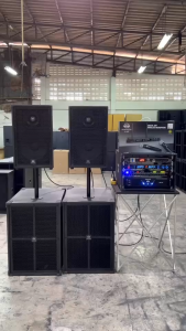 ชุดเครื่องเสียงคาราโอเกะ ชุดลำโพง 2x2 เบส15 กลาง12 เบสรุ่นBV พร้อมเพาเวอร์ ปรี ไมค์NAKACHI รุ่น MBV-55 สำหรับกลางแจ้ง