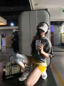 Womens Yoga Pants Summer Dopaamine Sportswear Slimming Elastic Tightened Peach Butt Hot Shorts Outdoor Wear Three-Quarter Length