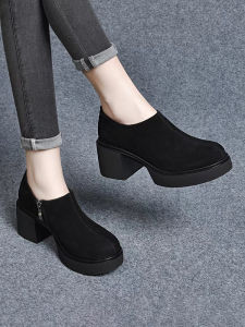 รองเท้าส้นหนาแบบสวมสำหรับผู้หญิงในช่วงต้นฤดูใบไม้ผลิ 2025 รองเท้าส้นสูงหนังแกะเนื้อเนียนนุ่ม ทรงหัวมน ส้นหนา พื้นยาง