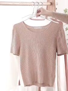 ไม้แขวนเสื้อ พลาสติก ขอบกันลื่น เสื้อไม้เสียทรง ยืดหยุ่นโค้งงอได้ ทนทาน ไม่หัก น้ำหนักเบา (1ชิ้น) A58