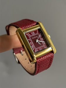 2025 New Style Womens Quartz Watch Square Red Dial Lightweight Luxury Student Wristwatch High School Junior High School
