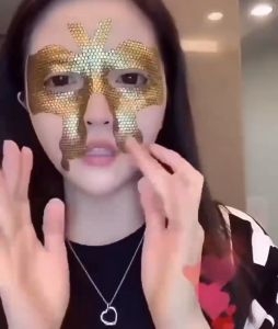 Golden Butterfly Eye Mask to reduce fine lines and dark circles anti-wrinkle and lifting eye bags