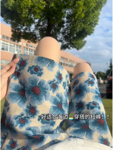 Quần Short Đi Biển Họa Tiết Hoa Nhỏ Màu Xanh Lam Cho Nam Mùa Hè Quần Dài Năm Điểm Phong Cách Mỹ Thường Ngày Quần Dài Vừa Phải