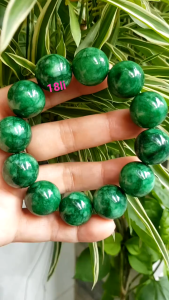 🌿☘️🌿Vòng Tay Nam Đá Cẩm Thạch Xanh lá Size lớn hạt 18mm bóng đẹp hợp Các Anh Mệnh Mộc mệnh Hỏa đeo có 450k ạ