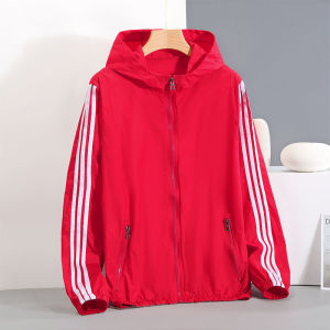 เสื้อแจ็คเก็ตกีฬาสีแดงสำหรับผู้หญิง ทรงหลวม แขนยาว ปกปิดหน้าอก ปกป้องลม ฤดูใบไม้ร่วง/ฤดูหนาว เสื้อโค้ทผู้ชาย