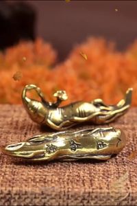 Móc Khóa Phong Thủy Decor Mini Nhân Sâm Trường Thọ Bằng Đồng Thau Móc Khóa Nhân Sâm Ngàn Năm - Đồ Đồng Thuận Tâm
