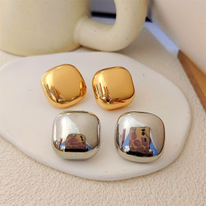 Minimalist Metal Square Face Earrings Luxury Cold Style Simple Versatile Ear Jewelry Elegant Fashion Accessory for Women
