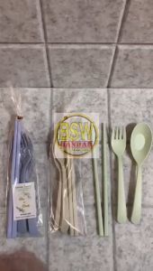 ( isi 50 pcs ) Souvenir SENDOK GARPU SUMPIT JERAMI IMPOR Kemas PLASTIK Kartu Ucapan Makassar