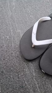 dép bít mỏ bé gái dép quai ngan bé gái chất liệu mềm mang êm chân size từ 28-38. Giày Dép Trẻ Em Size Từ 28-38 Dép Casual Cho Trẻ Mầm Non - Lazada