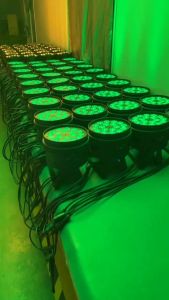 Stage Light LED/Lighting/Event/Clubs/Dj/18x 10W RGBW 4 in 1 Color/ LED Par Can Light