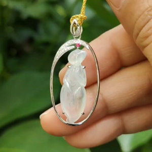 New Arrival SG Local Seller Crafted as The Enlightenment Pendant on Natural Type A Jadeite Jade set with 18k Gold certificate weighs 3.12 grams measurement 35.8 * 17.2 * 7 mm (18kp81)