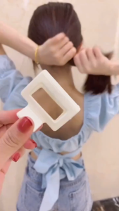 Square Hair Clip 🎀 方形抓夹 Klip Rambut Cakar Rambut Akrilik Lutsinar Elegan Hair Pin Headdress Girl Hair Accessories Woman Fashion
