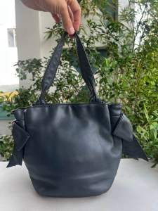 Túi đeo vai 2hand da nhà Kitamuraa của Nhật -T283