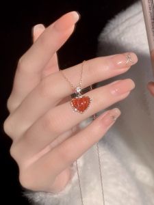 Pure Silver Heart Shaped Necklace Womens Style Fresh out Fashion Jewelry Gift for Girlfriend Or Best Friend Cross Chain Design