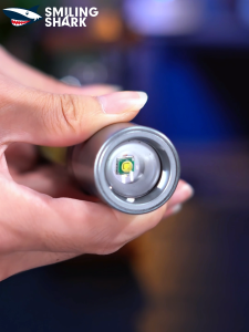Nụ Cười Cá Mập Đèn pin siêu sáng Cắm Trại Đèn pin Led Ánh Sáng Zoom COB đèn bên 5 Chế Độ Với Móc cắm trại ngoài trời Ánh Sáng Đi Bộ Đường Dài Chống Nước Hộ Gia Đình Chiếu Sáng Sd5257