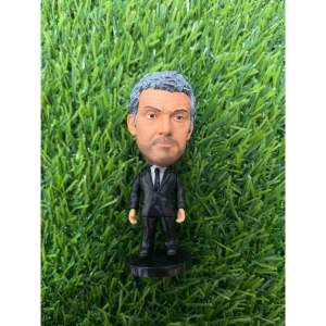 Miniatur Figure Pemain Barcaelona Messi Ronaldinho LewandowskiSoccerwe Kodoto XV Kids Store Jakarta