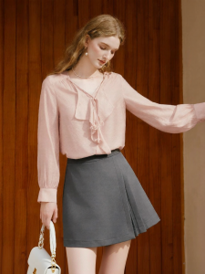 XIANGYING | Áo Blouse Màu Hồng V-Neck Phong Cách Pháp Có Nếp Nhăn