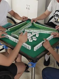 Super Stable Mahjong Table with Stainless Steel Legs Foldable/Rainbow Culture