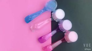 New Plastic Nail Brush Soft Remove Dust Make Up Washing Brushes Dust Round Head Powder Clean With Cap Pedicure