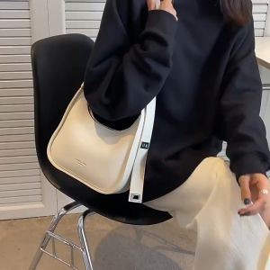 Túi xách nữ đeo chéo đeo vai phối dây khóa điều chỉnh HĐ198