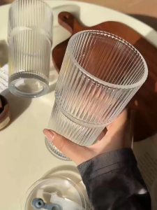 BreezeGlass OP01 Gelas Garis-Garis Aesthetic 600ml + Tutup Multifungsi