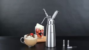 Whipped Cream Dispenser Aluminum Foamer whipping cream spray with Nozzles for Baking Dessert Tools