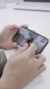 ( MUA LẺ GIÁ SỈ ) Tai nghe S20 Bluetooth V5.2 nhét tai chơi game không dây có màn hình kỹ thuật số - Kết Nối Cho Mọi Dòng Máy Cả IOS và Android