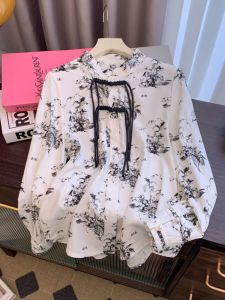 เสื้อเชิ้ตคอตั้งสไตล์จีนใหม่สำหรับผู้หญิง เสื้อเชิ้ตคอตั้งระดับไฮเอนด์พร้อมกระดุมสไตล์ย้อนยุค ทรงเข้ารูป แขนยาว ทรงหลวม