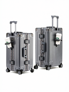 Lee | Password Protected Spinner Suitcase Small
