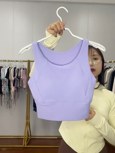 High intensity sports bra for women shock-absorbing gathered gathered and paired breasts worn with yoga vest integrated chest cushion and fitness vest