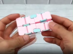 创意无限魔方 Infinity Magic Cube 手指减压玩具 益智小玩具 减压神器