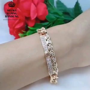 Gelang rantai Aksesoris Fashion Wanita Cocok Untuk Sehari Gelang Rantai Plat Titanium Tembaga Xuping Perhiasan Aksesoris Lapis Emas Tidak Mudah Luntur G21-10A