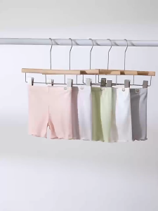 กางเกงชั้นในเด็กผู้หญิงแบบขาสั้น ใส่เป็นกางเกงกันโป๊ใส่ไปโรงเรียนหรือไปเที่ยว ระบายอากาศได้เหมาะสำหรับเด็กอายุ 3-12 ปี