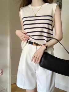 เรียบหรู ลายทาง สไตล์ฝรั่งเศส แขนกุด น้ําแข็ง ผ้าไหม ถัก เสื้อท่อนบน ผู้หญิง ฤดูร้อน เสื้อสวยสงเคราะห์ตามอายุ ทันสมัย เสื้อกั๊ก