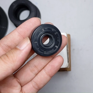 Seal Tc4 12 37 12 TTO Original TTO INB JOGJA