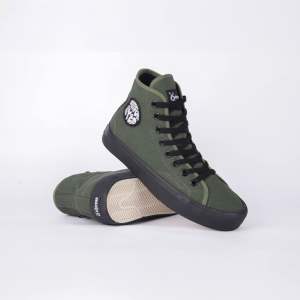 Sneaker pria wanita - Sepatu Quiferstep Army Black high Flat shoes sneakers tinggi army hitam spatu kanvas kasual terbaru