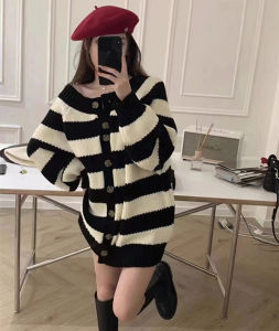 ลายทางสวมใส่สองด้าน เสื้อผ้าถัก คอวี แขนยาว ผู้หญิง เสื้อสเวตเตอร์ ความอบอุ่นสบายสําหรับ ฤดูใบไม้ร่วง ฤดูกาล ทันสมัย เดินทาง