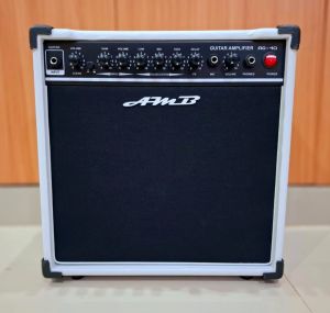 Ampli gita amb 8 inc sudah bisa untuk karaoke juga bonus kabel jack