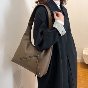 Large Capacity Womens Tote Bag Soft Leather Commuter Underarm Bag Simple Fashion for Office Work Autumn Winter New Model