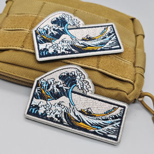 Japanese Great Sea Wave off Kanagawa Embroidered Patch Hook & Loop Vintage Ukiyo-e Badge Morale Badge For Clothing Backpack Cap