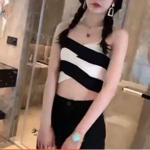 เกาะอก พร้อมส่ง เกาะอกโชว์เอว ดีไซน์เรียบหรู ลุคไฮโซ ผ้ายืดใส่สบาย มีบริการเก็บปลายทาง