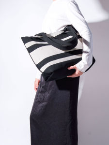 Large Capacity Tote Bag Womens Original Niche Black White Stripes Single Shoulder Handbag Casual Commuting Woven Bag