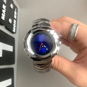 No-Logo Blade Quartz Watch Mens Vintage Small Luminescent Fashion Large Dial Alloy Strap Dual Button Buckle Calendar Function